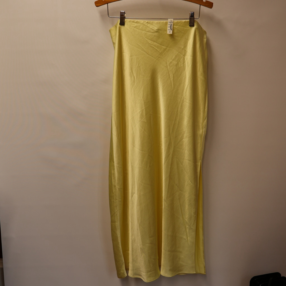 Elegant Yellow Women's Skirt